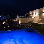 Daos & Terrace Ξενοδοχείο Μαρμπέλλα