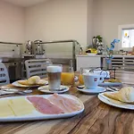 Ξενοδοχείο Daos & Terrace Μαρμπέλλα