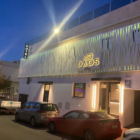 Daos & Terrace Hotel