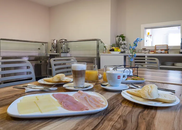 Hotel Daos & Terrace Marbella
