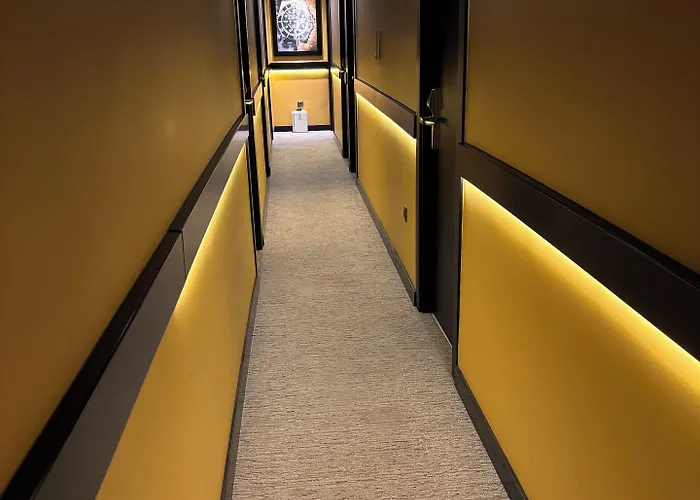 Daos & Terrace Hotel 3*