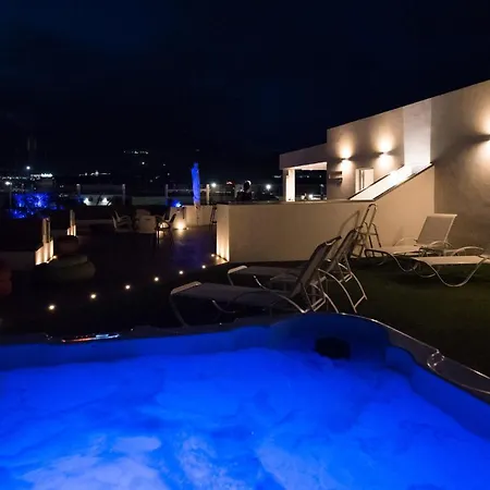 Daos & Terrace Szálloda Marbella