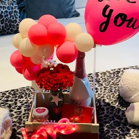 Daos & Terrace Hotel