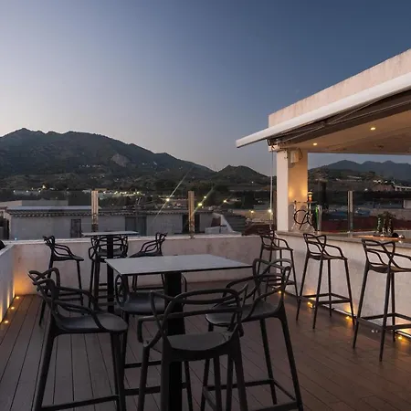 Hotel Daos & Terrace Marbella