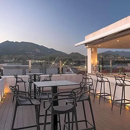 Daos & Terrace